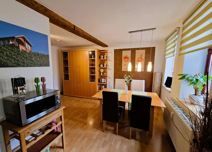 Domschatz Apartman *